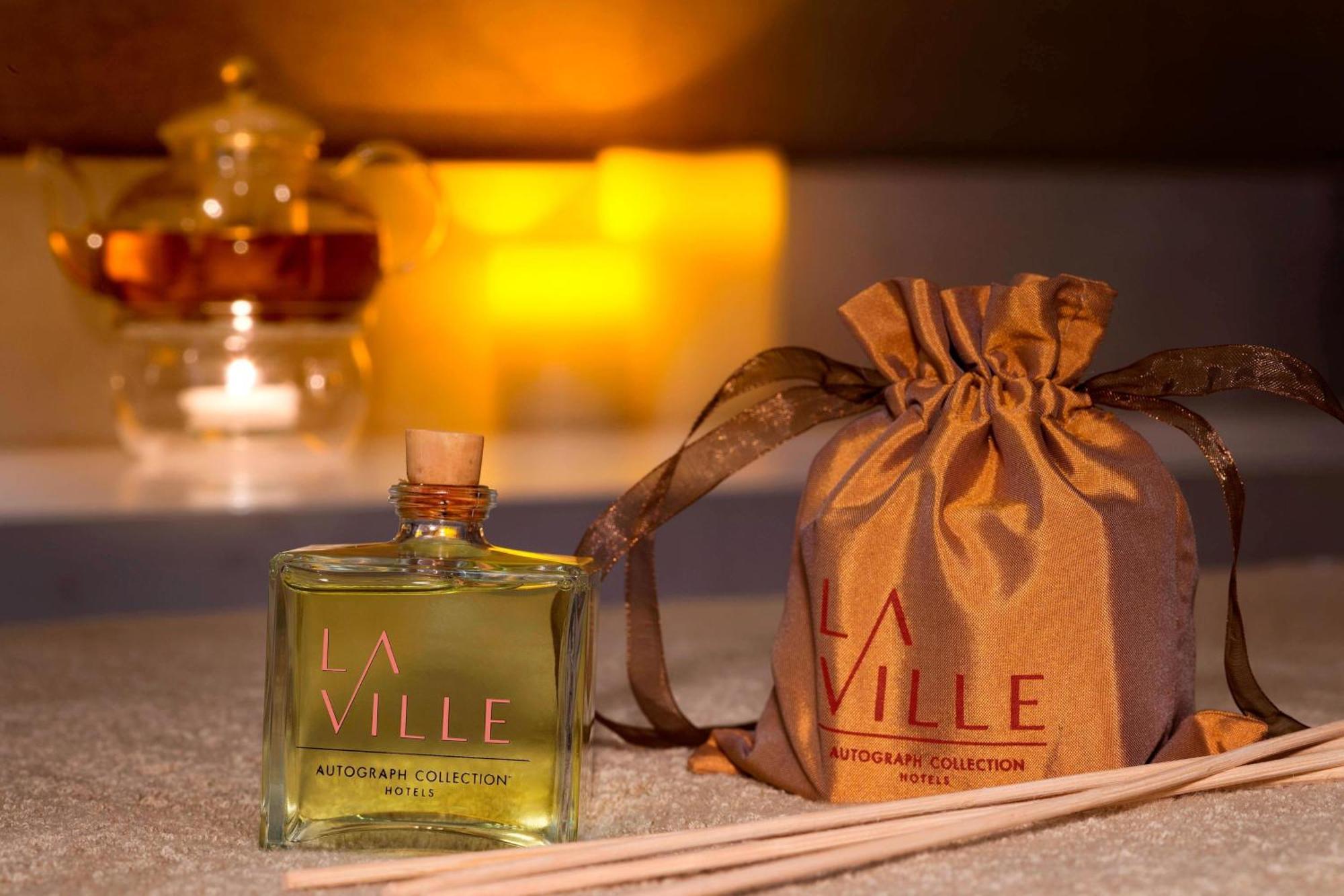 La Ville Hotel & Suites City Walk Dubai, Autograph Collection Exteriér fotografie A reed diffuser
