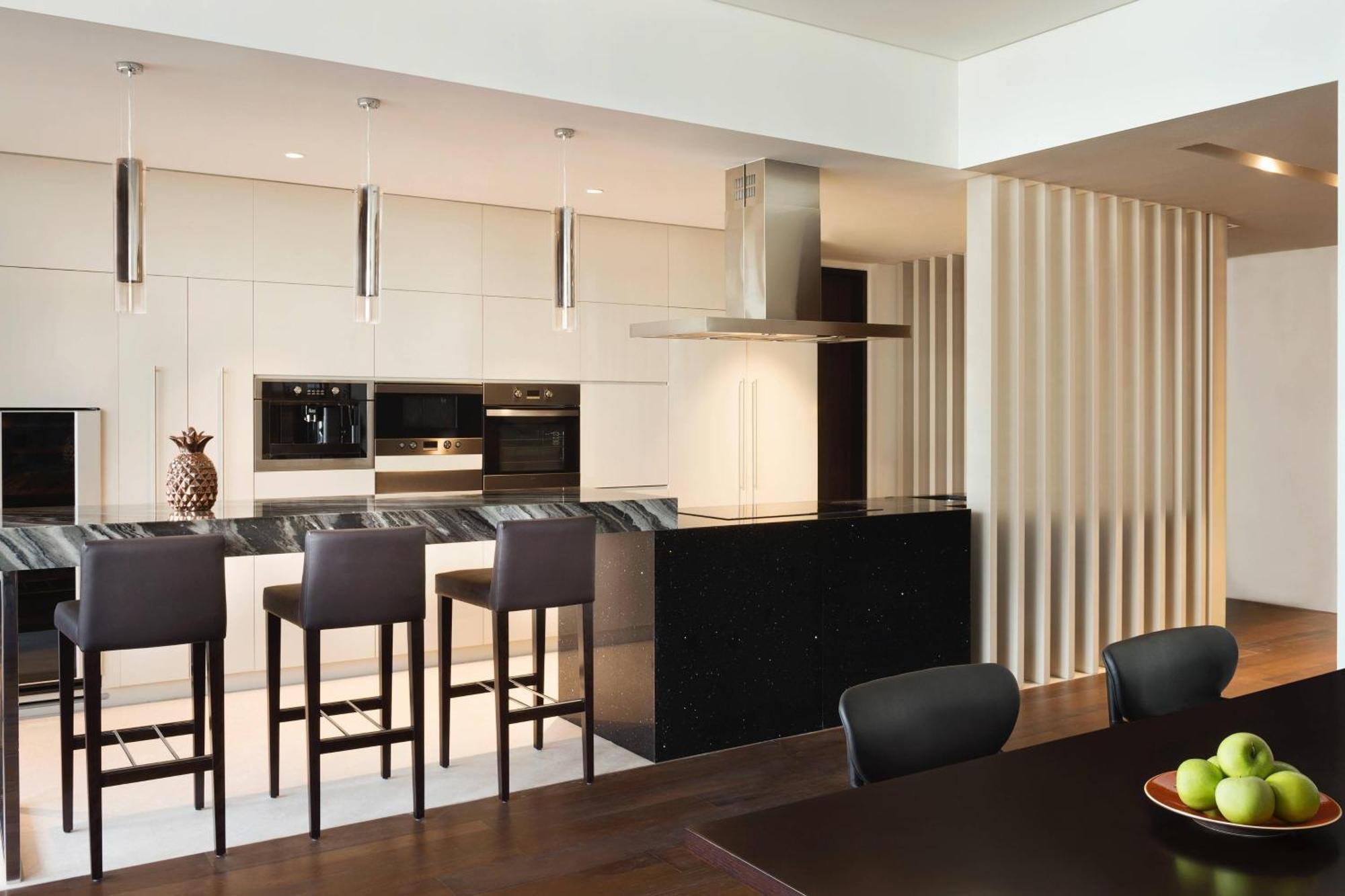 La Ville Hotel & Suites City Walk Dubai, Autograph Collection Exteriér fotografie A modern kitchen