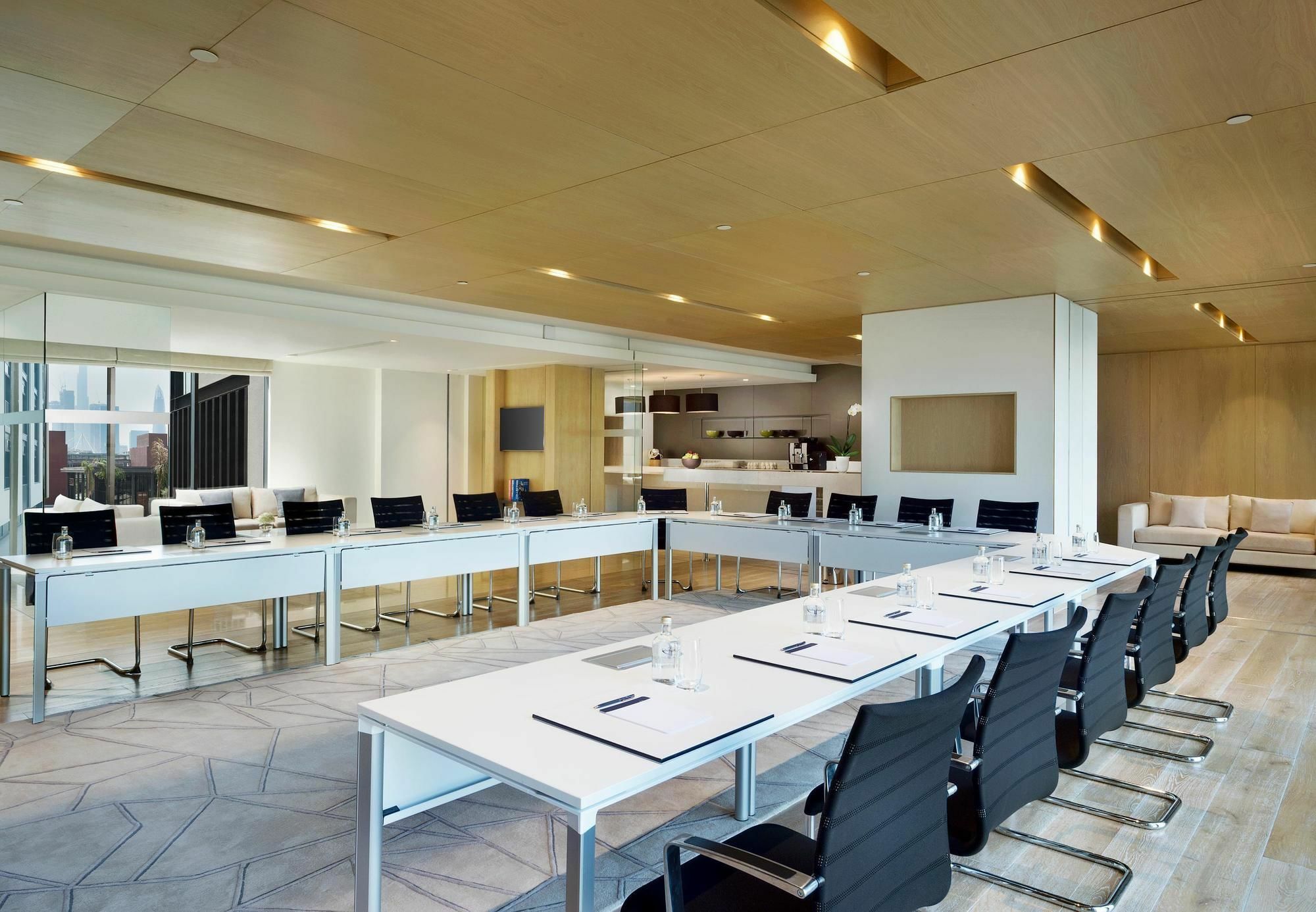 La Ville Hotel & Suites City Walk Dubai, Autograph Collection Exteriér fotografie Meeting room